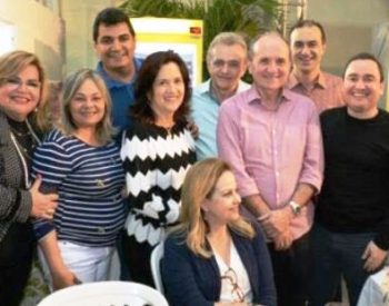 Seridoense no Festival de Inverno em Martins ao lado de lideranças políticas no Alto Oeste