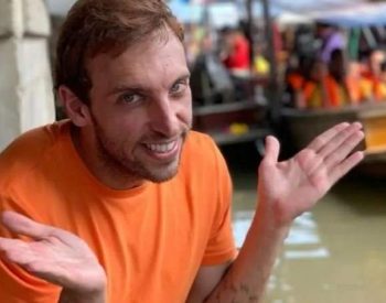 Humorista Léo Lins, de 39 anos. Foto — ©Divulgação.
