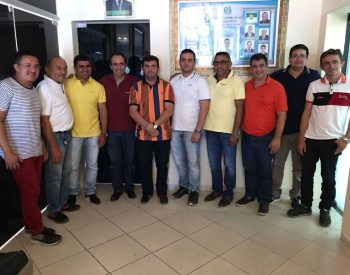 Pré-candidato Fabio Dantas com os vereadores de Upanema_Diego Dantas. ( Foto: Diego Dantas )