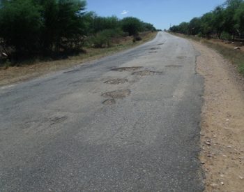 RN-288 que liga as cidades de Caicó e Jardim do Seridó.