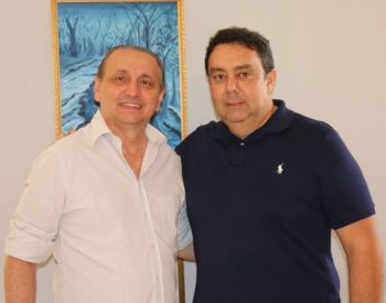 Antônio Jácome e o prefeito de Espírito Santo Fernando Teixeira (Foto: Divulgação)