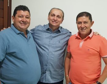Prefeito Babau, Jácome e Dr Kerginaldo. ( Foto: Assessoria )