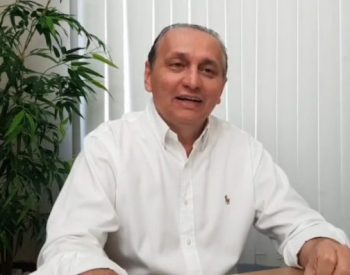 A forma de interação tem sido uma das suas marcas registradas durante a campanha (Foto: Divulgação)