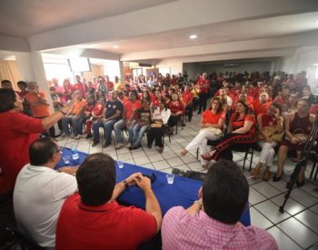 Para a candidata, o encontro com os amigos e amigas de Raniere e Karla significa o apoio do povo de Natal e do RN (Foto: Divulgação)