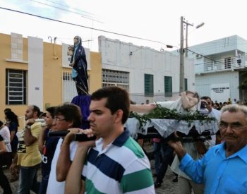 Procissão com as imagens do Senhor Morto e Nossa Senhora das Dores - Foto: Josimário Nunes/Blog A Fonte.
