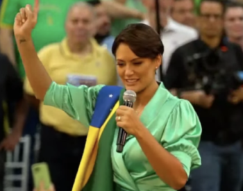 Michelle Bolsonaro disse que candidatura de Jair à reeleição não é projeto de poder. Foto — ©Reprodução.