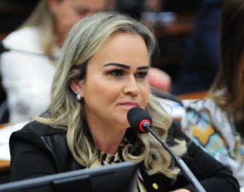 As empresas pertencem a um ex-assessor de Belford Roxo (RJ), onde o marido de Daniela, Waguinho, é prefeito. Foto — © Billy Boss/Câmara dos Deputados