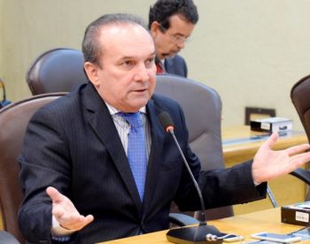 Deputado estadual Nelter Queiroz (PMDB) - Foto: João Gilberto