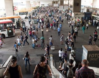 PODE-MORRER-UM-MONTE-DE-GENTE-População-do-DF-ignora-medidas-e-sai-para-ruas-disseminando-o-vírus-RADAR-DF-660x330 (1)