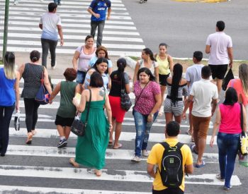 Populaçao-e-Faixa-de-Pedestre-17-768x510