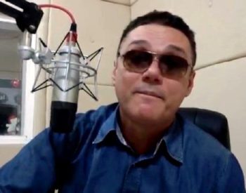 Prefeito Amazan Silva.