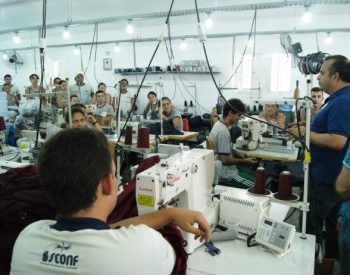 Rogério Marinho em visita a uma das fábricas do Pró-Sertão (Fotos: Divulgação)