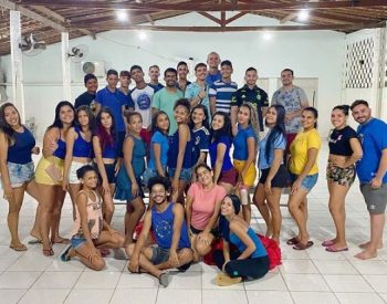 Componentes da Quadrilha Junina Sensação Nordestina. Foto — Reprodução/Instagram.