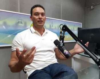 Styvenson em entrevista ao Meio-Dia Mossoró da 95 FM (Foto: Divulgação)