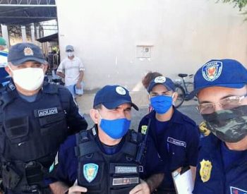 SGT. P. Silva da polícia militar junto a equipe da Guarda Municipal de Jardim do Seridó. ( Foto: Grupo / GMJS )