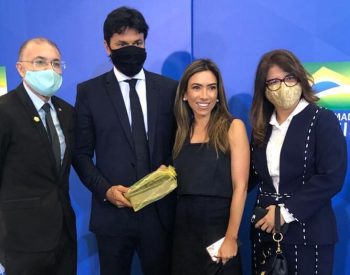 Fábio Faria e Carla Dickson acompanhados dos seus cônjuges - Foto: Divulgação.