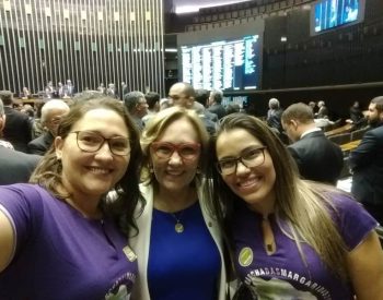 Zenaide Maia com representantes da Marcha das Margaridas. ( Foto: Assessoria )