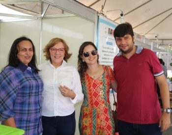 Coordenadora Diana Almeida ao lado da deputada Zenaide Maia que participou da 21ª ExpoNovos ao lado do prefeito Odon Júnior. ( Foto: Assessoria )
