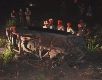 Acidente entre dois carros deixa homem morto, entre Cruz do Espírito Santo e Santa Rita, na Grande João Pessoa — Foto: Reprodução/TV Cabo Branco