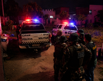 AEB7307D-84FC-4680-8592-775BFDCCBB3A