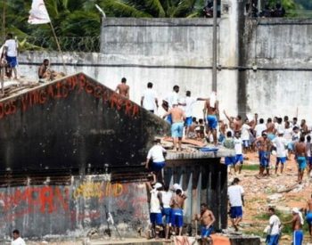 Rebelião em Alcaçuz acabou com 26 presos mortos em janeiro de 2017 — Foto: AFP