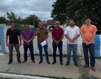 Vereadores: Jeferson, Cassio de Zequinha, prefeito Amazan Silva, vereadores: Dormiro, Ozires e Ronaltty Neri.  Foto —©Divulgação / Redes Sociais.