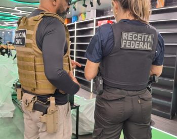 Lojas são alvo de operação contra falsificação de produtos, e materiais são apreendidos em Campina Grande — Foto: Polícia Civil da Paraíba