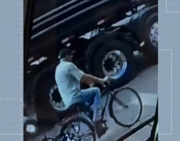 Idoso morre após ser atropelado por carreta, no Sertão da PB — Foto: Reprodução / TV Cabo Branco