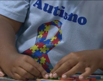 Justiça mantém redução de jornada em 50% para servidor de Mossoró que cuida de filho com autismo — Foto: Reprodução/TV Globo