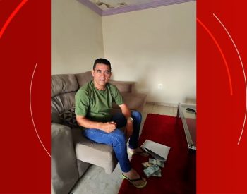 Ministério Público investiga prefeito de Caaporã por vídeo em que ele aparece recebendo bolsa de dinheiro — Foto: TV Cabo Branco