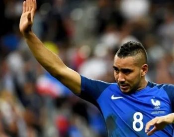 Jogador de Futebol Dimitri Payet. Foto — ©EFE/EPA/FILIP SINGER.