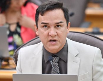 Deputado estadual Neilton Diógenes (PL). Foto — ©Eduardo Maia.
