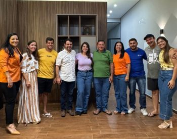 O encontro reforça o processo de construção de uma pré-candidatura que nasce do chão. Foto — ©Redes Sociais.