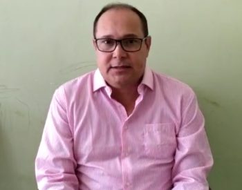 Parlamentar devolveu parte do seu subsídio para distribuição de cestas básicas — Foto: Reprodução
