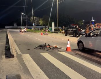 Ciclista morreu após ser atropelado no bairro Cristo Redentor, em João Pessoa — Foto: Flávio Fernandes/TV Cabo Branco