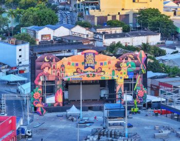 Montagem das estruturas no Parque do Povo para o São João 2026 de Campina Grande — Foto: Rondinelle de Paula/Arte Produções