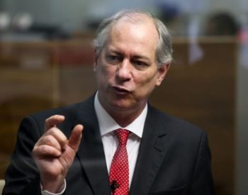 Ele respondia a uma pergunta a respeito da crise interna do partido Foto - Reuters