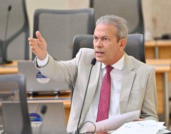 ETuwqSbqqVlfLjHg9Md6RlDUEj8K0QsdY1jc62x8