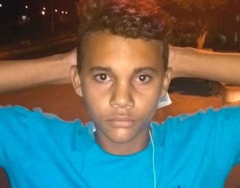 Vítima Alexsandro Santos da Costa, 20 anos.