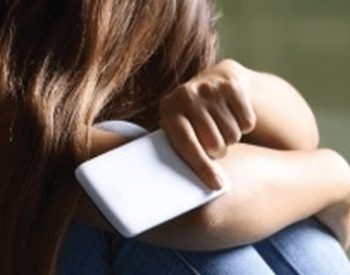 Considerada um dos males do século e uma das doenças mais frequentes da modernidade, a depressão pode ser uma decorrência dos tempos corridos e online que vivemos, com relações líquidas e a sensação de que estamos sempre sozinhos. Segundo o fisioterapeuta Sergio Bastos Jr., a saída é detectar cedo e não deixar o tempo passar. Entenda por quê. ( Foto: Assessoria )