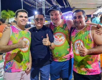 Presidente do MDB local, Jackson de Zé de Terto, Blogueiro e estudante de Direito Josimário Nunes, pré-candidato Iron Júnior-(MDB) e Carlos Alberto-(PT). Foto — © Reprodução / Instagram.