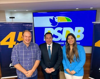 Pré-candidato à prefeito de Jardim do Seridó, Iron Júnior -MDB, Presidente da Assembleia do RN e PSDB, Ezequiel Ferreira e a vereadora Sthefany - PSDB. Foto — © Divulgação.