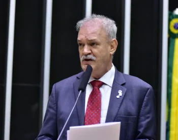 Geraldo Resende: transmissão consciente deve ser punida de forma rigorosa. Foto — ©Zeca Ribeiro/Câmara dos Deputados.