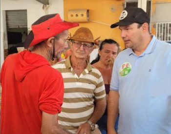 Candidato à Deputado Federal Iron Júnior vista feira de Jardim do Seridó. Foto — ©Reprodução/Instagram.