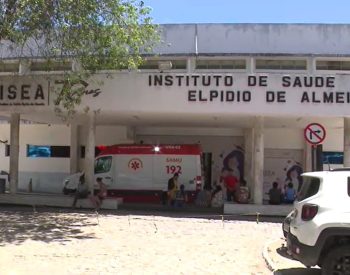 Parto aconteceu na maternidade do Isea, em Campina Grande — Foto: Reprodução/TV Cabo Branco