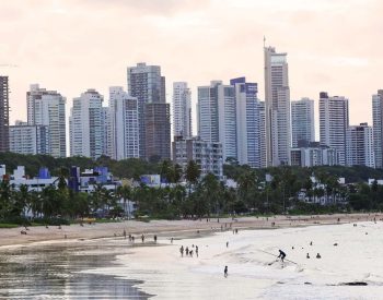Turismo sustentável: produção de lixo aumenta 30% na alta estação com maior fluxo de turistas na Paraíba — Foto: Kleide Teixeira/Arquivo