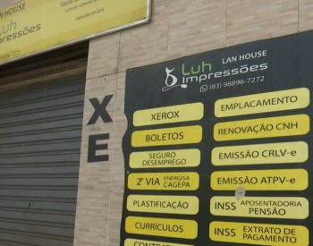 'Que Deus bote a mão e resolva, se não passo fome', diz vítima de golpe em lan house após empréstimos — Foto: TV Cabo Branco