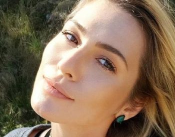 Lívia Andrade para tudo ao posar com look grifado ousado - Reprodução/Instagram