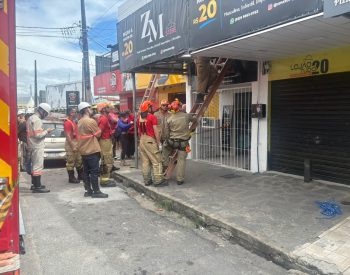 Eletricista morre após sofrer choque elétrico durante manutenção em loja de João Pessoa — Foto: Ewerton Correia/TV Cabo Branco