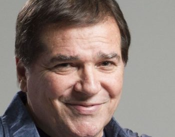 Cantor Jerry Adriani.